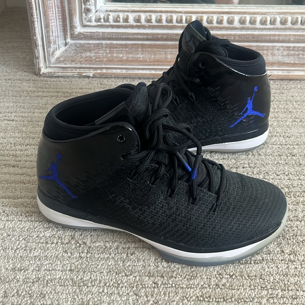 Jordans size 5Y